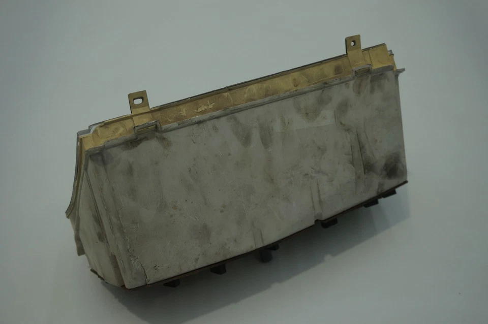 Conjunto de cuadro de instrumentos velocímetro OEM 04051737 Dodge Omni 1984-1989 Foto 4 de 4