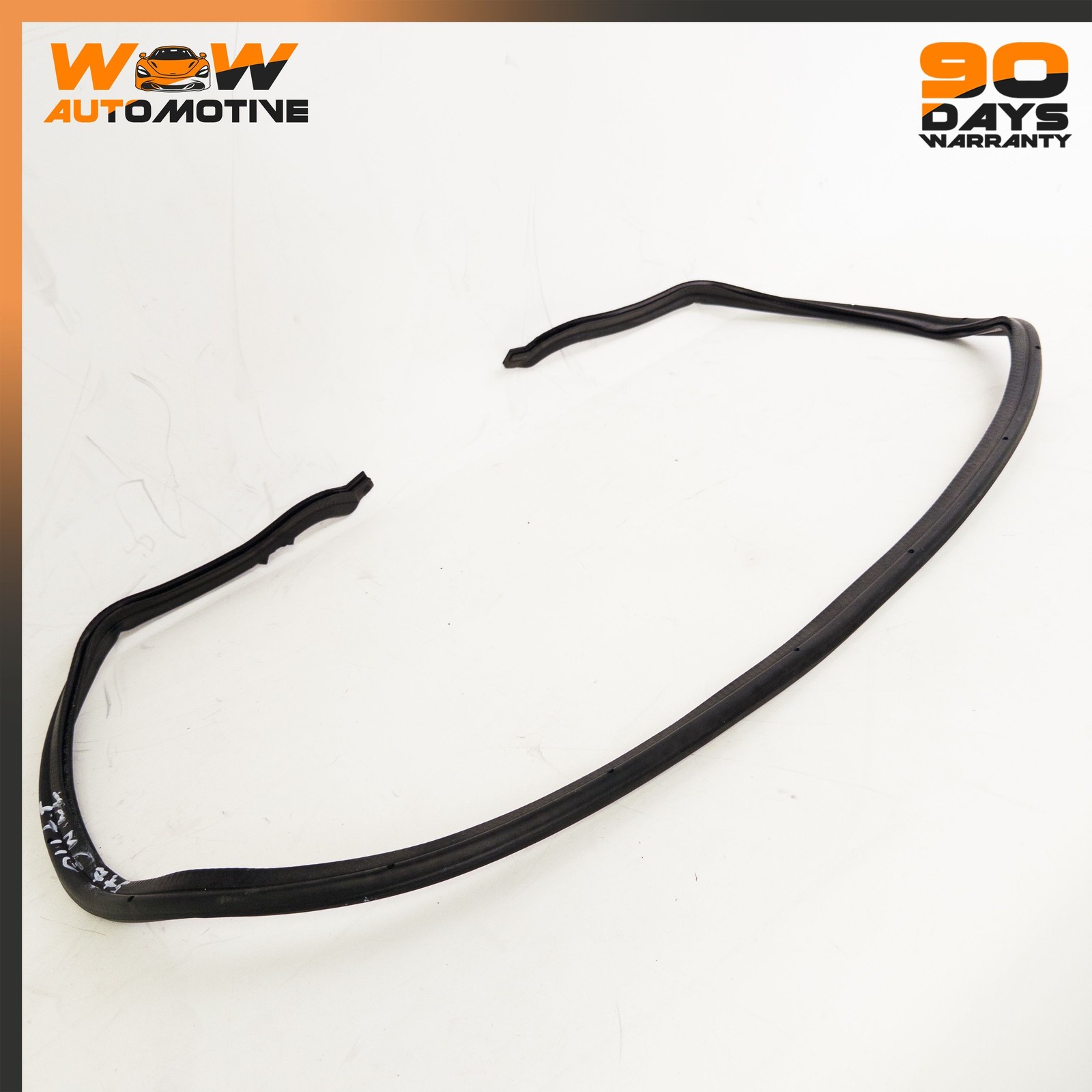 13-19 MASERATI GHIBLI QUATTROPORTE HOOD BONNET REARWARD WEATHERSTRIP SEAL OEM