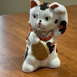 Japanese Maneki Neko Kutani Beckoning Calico Left Handed Lucky Cat