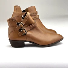 Diba brown leather bootie size 7.5 style Love Bug