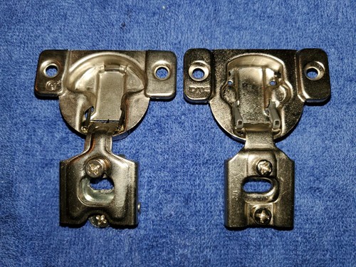 16x Grass TEC 864 3/4" Overlay Self Close Cabinet Hinge and 4x DTC brand - Picture 3 of 5