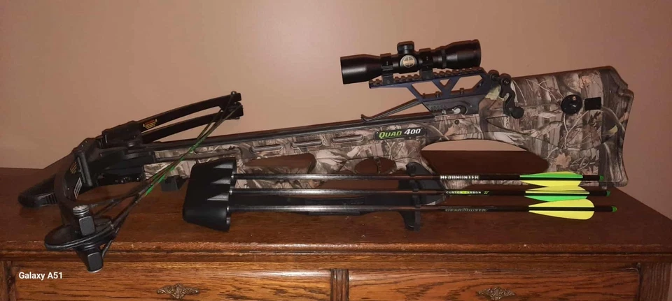 Ballesta Barnett Quad 400 Pickup SOLO con mira telescópica y 3 flechas de carbono Headhunter de 22 pulgadas Foto 2 de 4