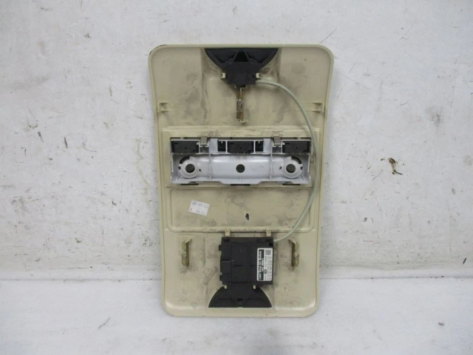 Центральный задний купольный фонарь для чтения для салона подходит для Land Rover Range - Изображение 2 из 3