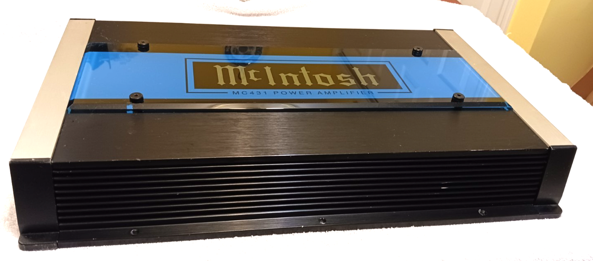 【SALE】【超美品】【生産数希少品】McIntosh MC431M McIntosh MC431M 100W 4-Channel Audio Power Amplifier - Black for