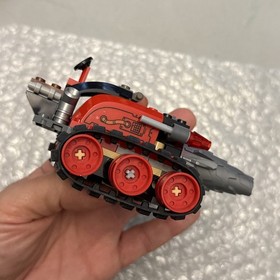 2012 Rare Genuine LEGO DC Universe 6860 Banes Mole Drill Machine Vehicle Red