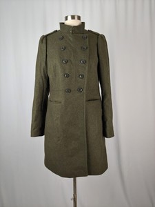 casaco estilo militar feminino