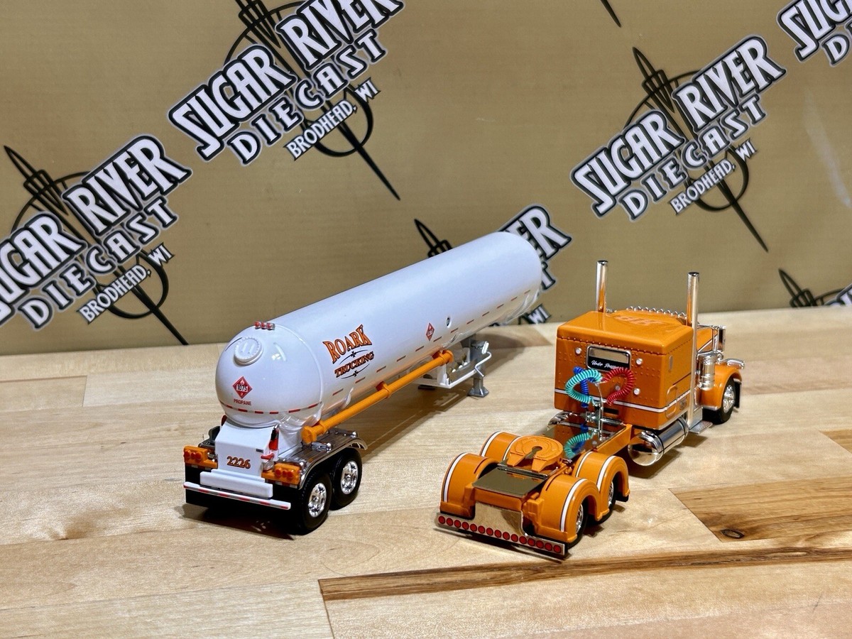 Dcp 1/64 Peterbilt semi Truck propane tanker trailer Farm