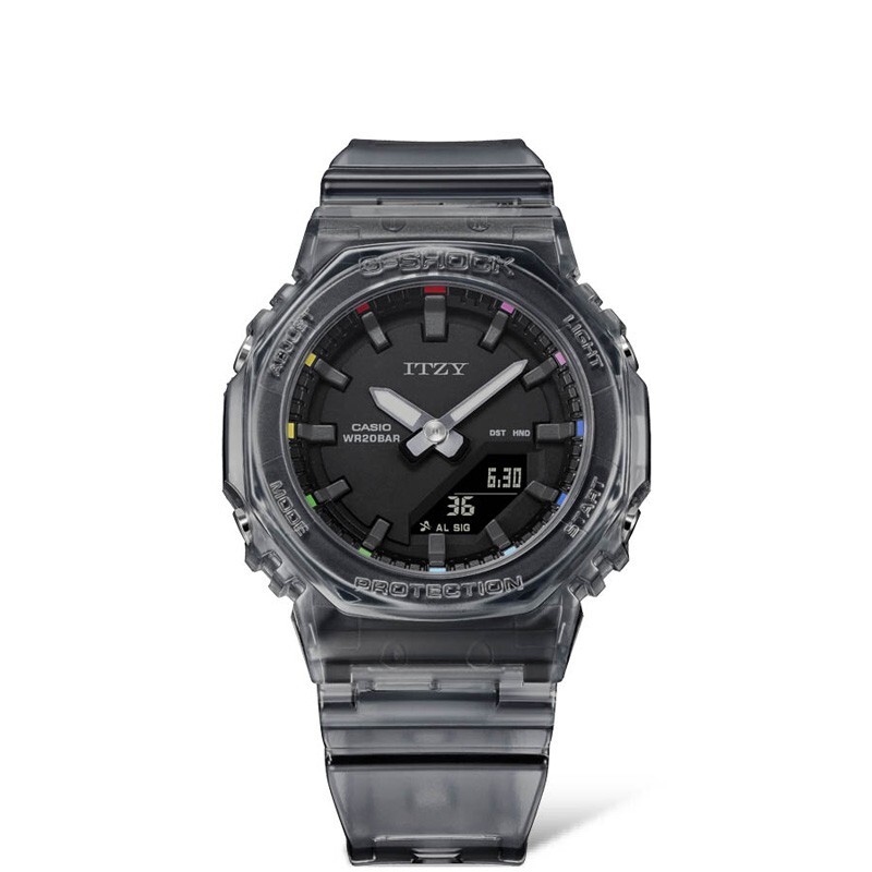 値下げ　G-SHOCK　ITZY　コラボGMA-P2100ZY-1AJR CASIO G-SHOCK GMA-P2100ZY-1AJR ITZY Collaboration Women