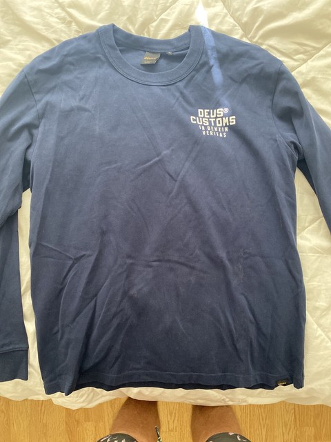 deus navy t shirt