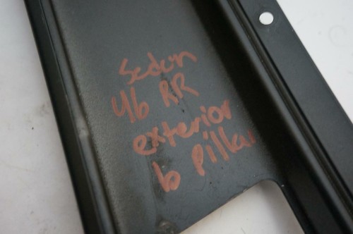 OEM BMW E46 Sedan Arrière Droit Porte Extérieur B Bord Housse 01-05 325i 330i - Photo 5 sur 5