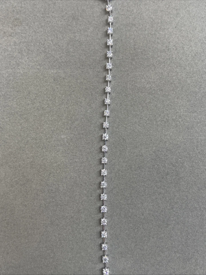 Brazalete de tenis estilo elegante de diamantes naturales de 3,0 quilates. 7 pulgadas. Oro Blanco 14k Foto 3 de 3