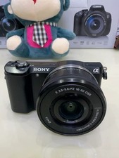Sony Alpha a5000 Digital Mirrorless Camera Body with PZ 16-50mm OSS Lens 95% New
