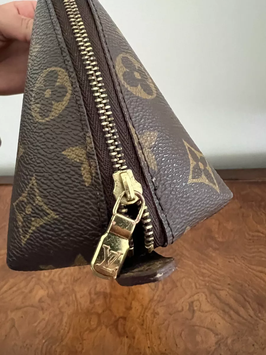 Louis Vuitton Trousse Demi Ronde Cosmetic Pouch