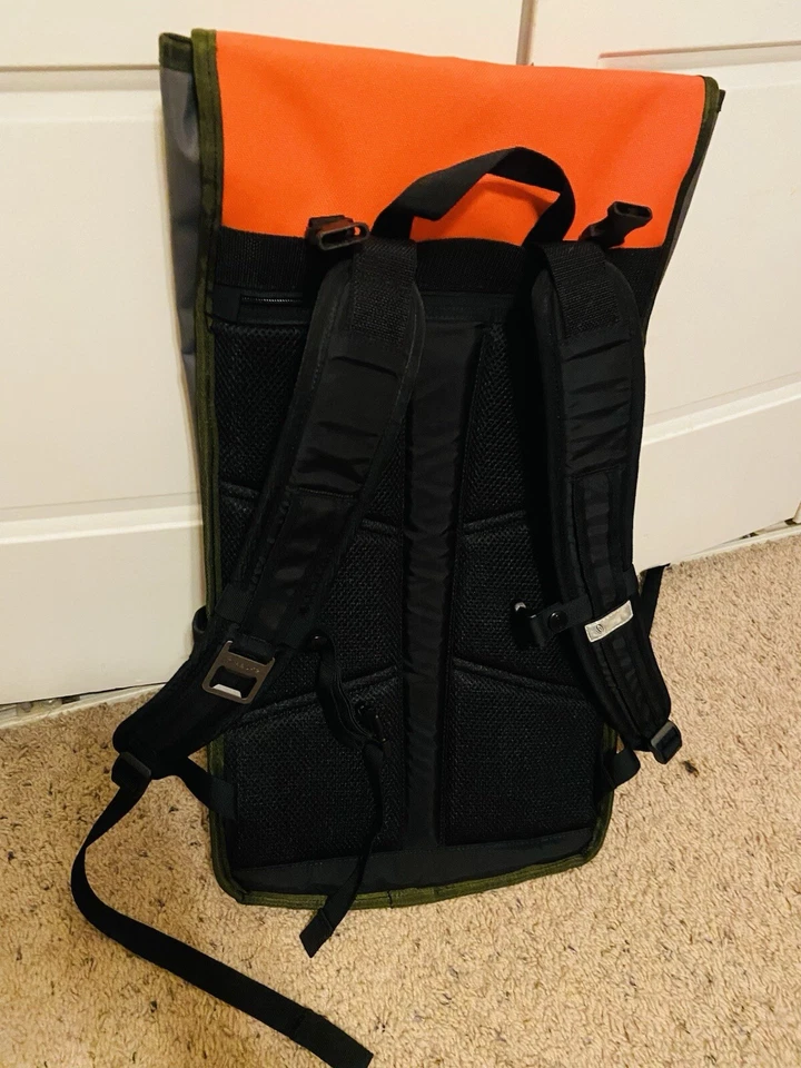 Mochila para portátil Timbuk2 con logotipo Foto 2 de 4