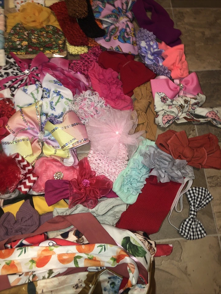 HUGE LOT baby Girl Bows Headbands And Hair bows,Belts, Bonnet, Hats Some New - Image 2 of 4