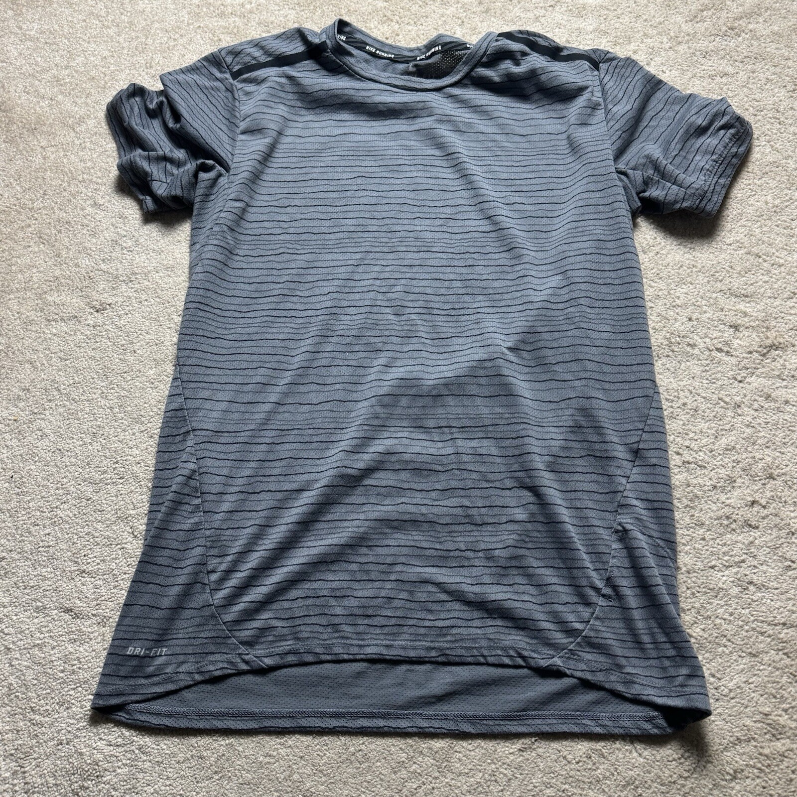 Nike Running Dri Fit Crew Neck T Shirt Mens Medium Gray Activewear