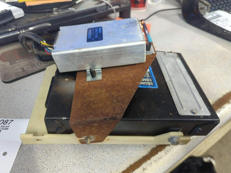 Caja cerebral motor/motor Chevy Camaro 85 V8 5,0 L EFI Z28 Foto 2 de 4