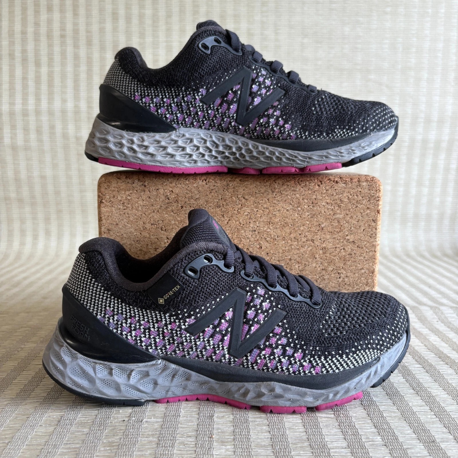 New Balance Fresh Foam 880 v10 GTX Shoes Womens Size 5.5 Black Gore Tex W880GX10
