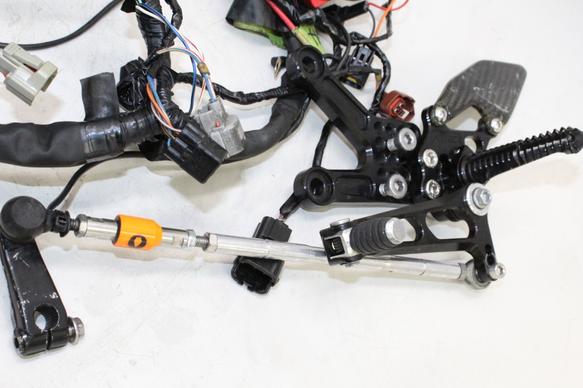 15 Kawasaki Ninja Zx10r OEM Main Engine Wiring Harness Motor Wire
