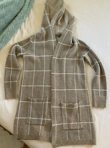 Cyrus Womens Cardigan Medium Taupe Brown Grid Pattern