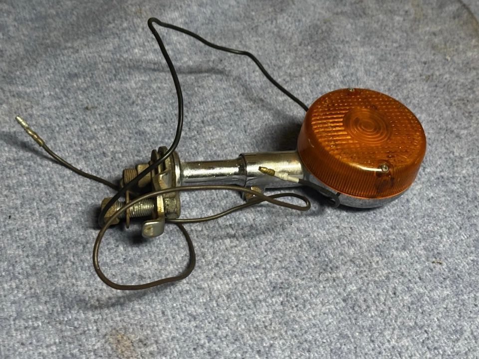 Yamaha XJ650 1981 Maxim intermitente trasero intermitente direccional ¡probado! Foto 2 de 4