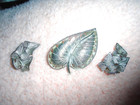 VINTAGE BSK PRETTY SILVERTONE ETCHED-SWIRLED LEAF BROOCH/BSK 3-LEAF EARRINGS SET — photo 6