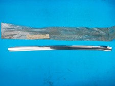 Mercedes W126 Left Side Windshield Trim Zierleiste 1266702822 Genuine NOS