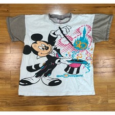 Vintage 90s Mickey Mouse DisneyWorld Graphic TShirt SZ M All Over Print Made USA