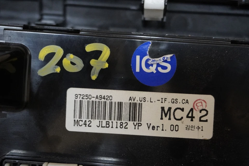 Kia Sedona 2015 calefacción aire acondicionado unidad de control de temperatura OEM 97250 A9420 Foto 3 de 4