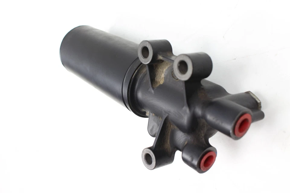 AUDI RS4 2007-2008 4,2 L - Suspensión delantera Válvula central 8E0616887 Foto 3 de 4