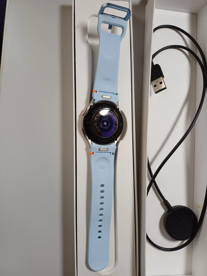 Samsung Galaxy Watch FE, photo 4 of 5