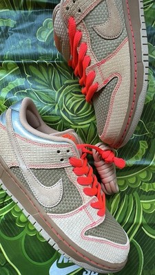 Nike SB Som Tum Dunk Low / Size 11 / IB6206701 / New In box