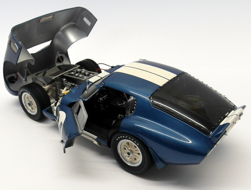 Exoto 1/18 Scale - RLG18012 Cobra Daytona 1965 Winner Coppa di