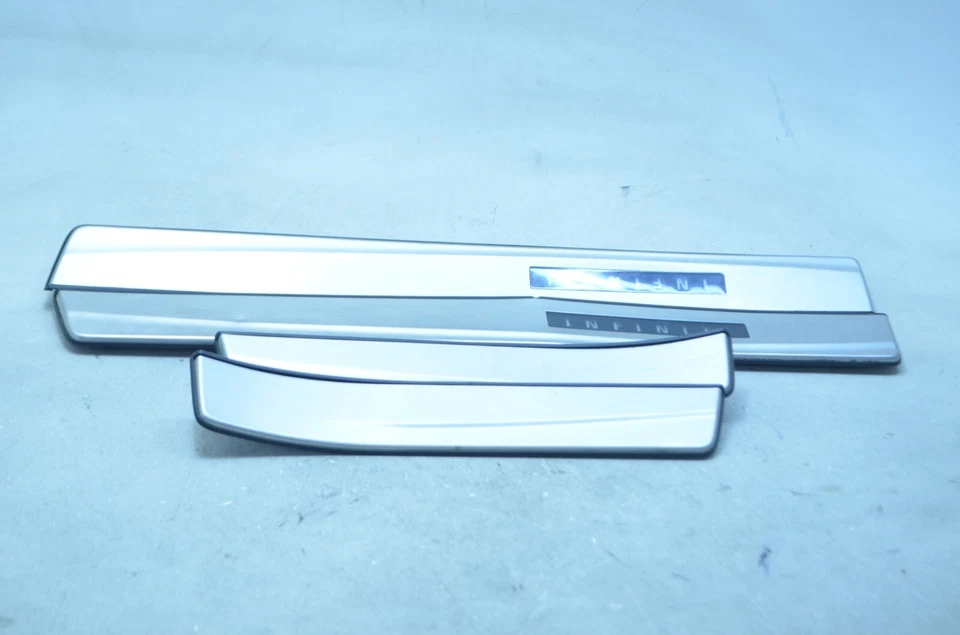 11-13 INFINITI M37 JUEGO DE 4 MOLDURAS DE UMBRAL DE PUERTA DELANTERA / TRASERA IZQUIERDA / DERECHA OEM Foto 4 de 4