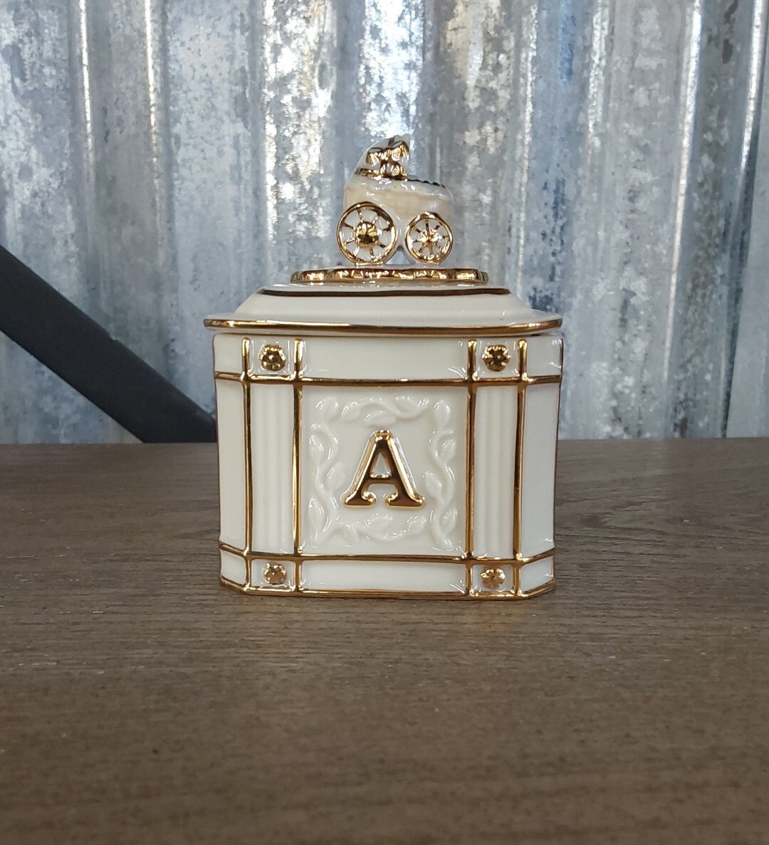Picture 3 of 10