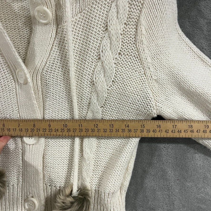 Foto 11 di 12