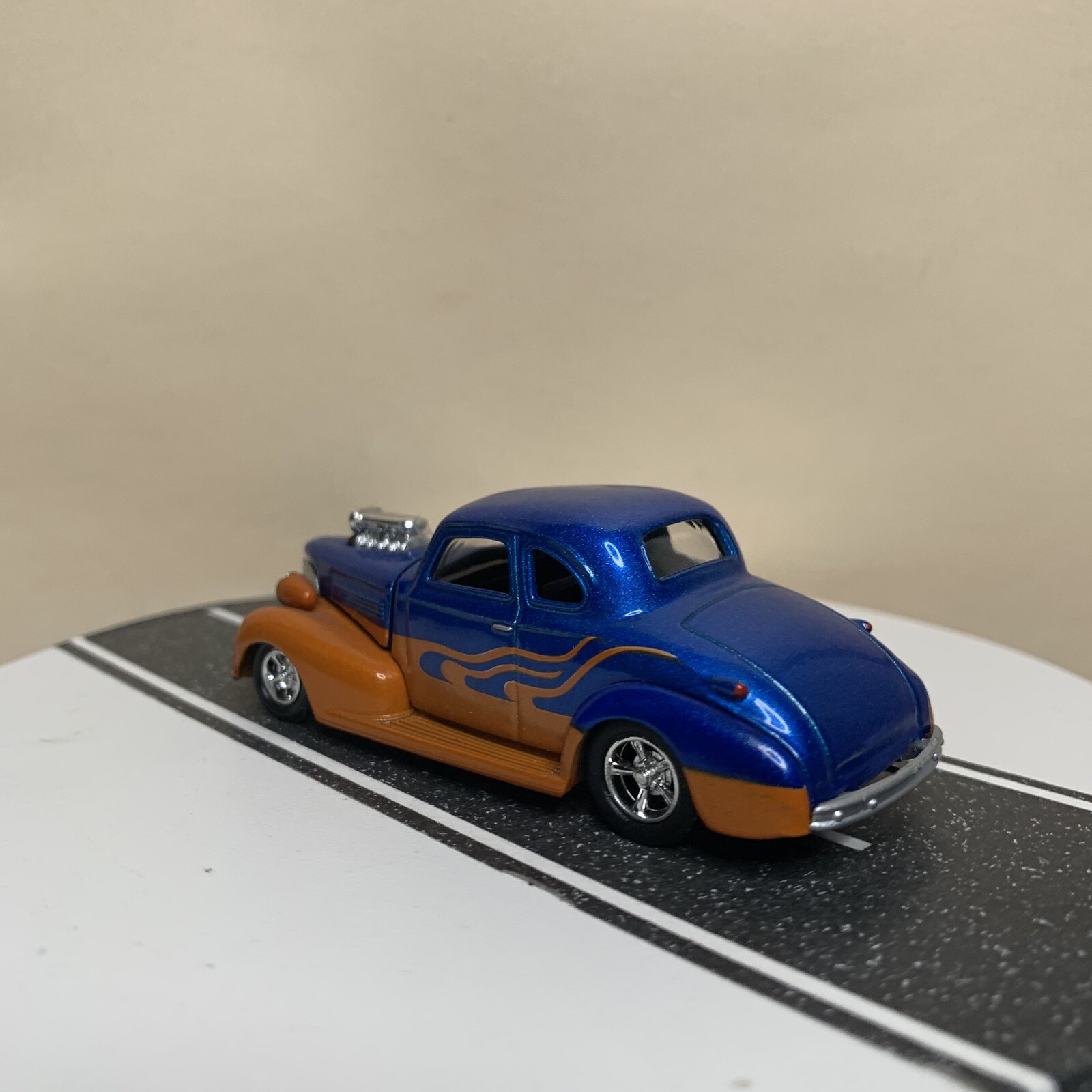 Picture 8 of 12