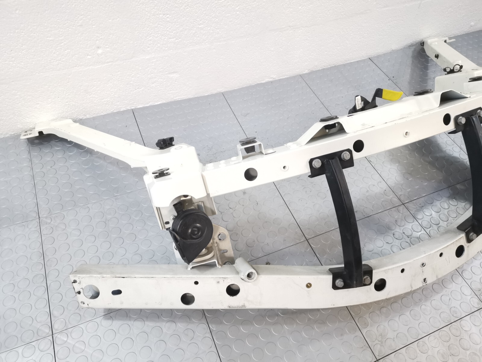 2015 Maserati QUATTROPORTE FRONT RADIATOR SUPPORT CRASH PANEL
