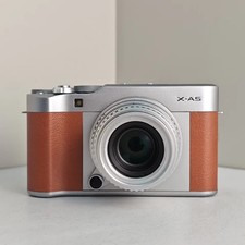 Fujifilm Fuji X-A5 24.2 MP Mirrorless Digital Camera w/35mm f1.6 Lens English