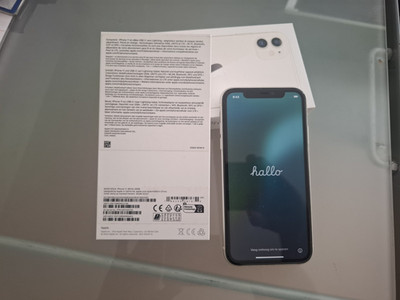 Apple iPhone 11 Weiß, 64GB, ohne Simlock