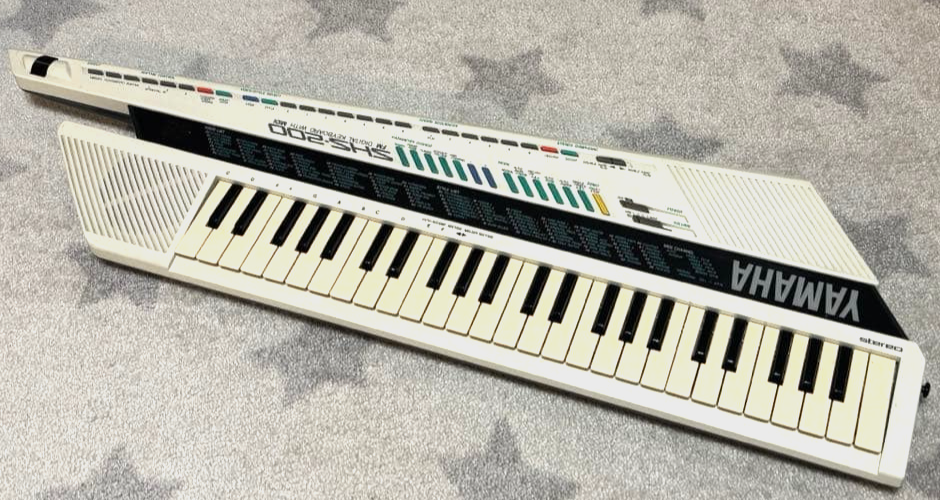 Yamaha Shs-200 FM Digital Keyboard With Midi Keytar SHS200 for