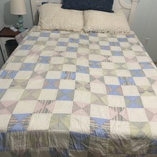 Handmade Quilt from Lancaster County PA. Queen size 88  x86  