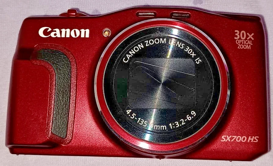 Canon PowerShot SX700 HS 1-4.9x Digital Zoom 30-40x Digital