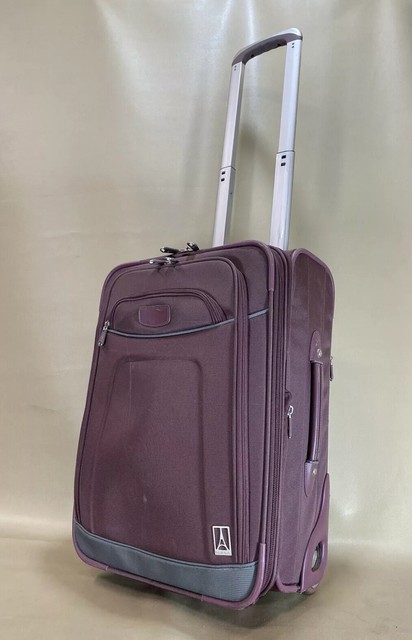 Travelpro Crew 7 Black 20\