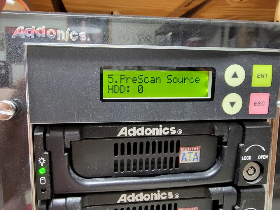 Duplicador de disco duro Addonics HDUSI3TDR con cable de alimentación Foto 2 de 4