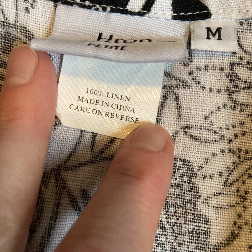 Hot Cotton | 100% Linen Black & White Floral Collared Blouse Petite Medium - Image 3 of 4