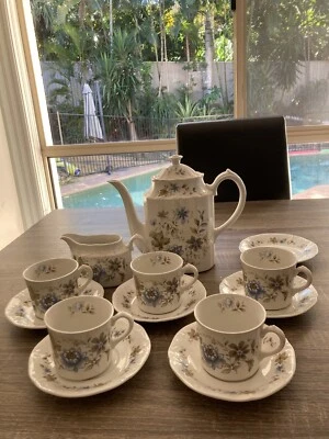 Gorgeous Vintage Floral Tea Set For 5 In Ridgeway Arlene Pattern Collectables Gumtree Australia Gold Coast South Robina 1278144949