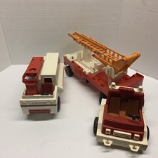 Vintage Fisher-Price Hook  Ladder FIRE TRUCK 319 1978 And Ambulance Lot