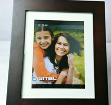 Digital picture frame 8 inch, 1 gb internal memory ac powered open box working