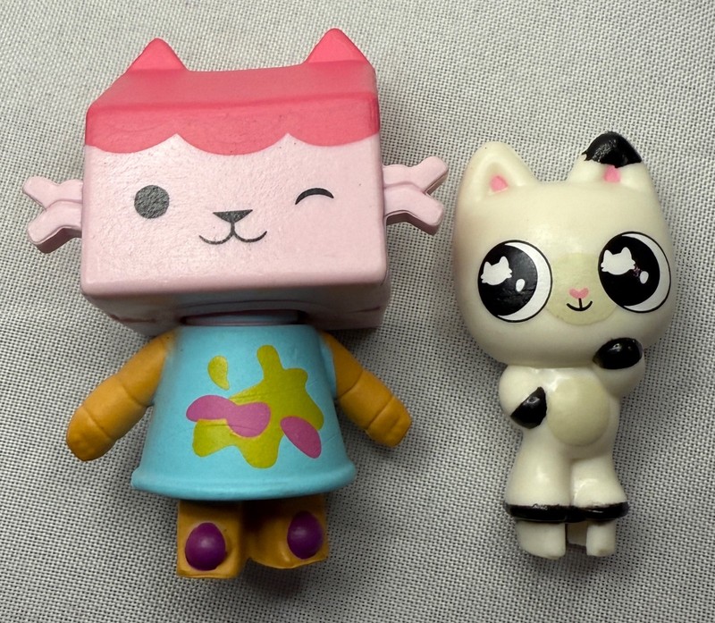 Gabby's Dollhouse BABY BOX CAT and PANDY PAWS Mini Figurines 3" and 2"